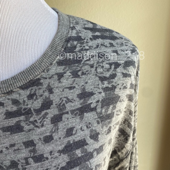 Lou & Grey Anthropologie Balloon Sleeve Striped Floral Pullover M - Picture 4 of 9